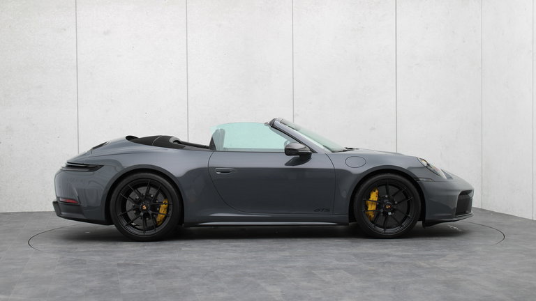 Porsche 992.2 Carrera 4 GTS