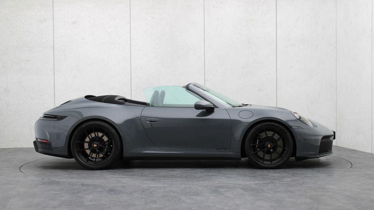 Porsche 992.2 Carrera GTS