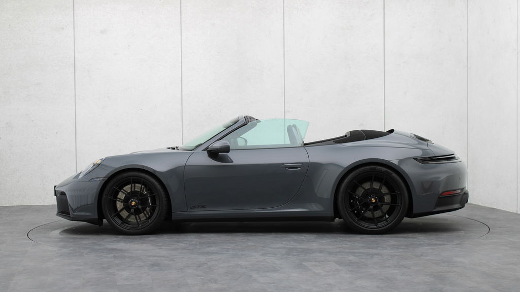 Porsche 992.2 Carrera GTS