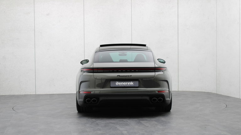 Porsche Panamera 4 E-Hybrid