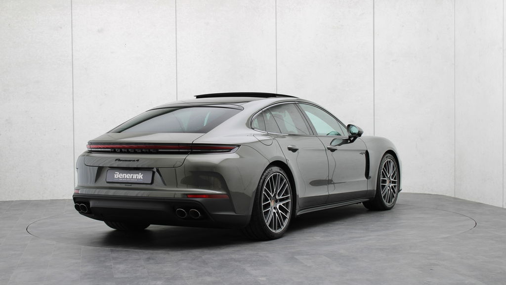 Porsche Panamera 4 E-Hybrid