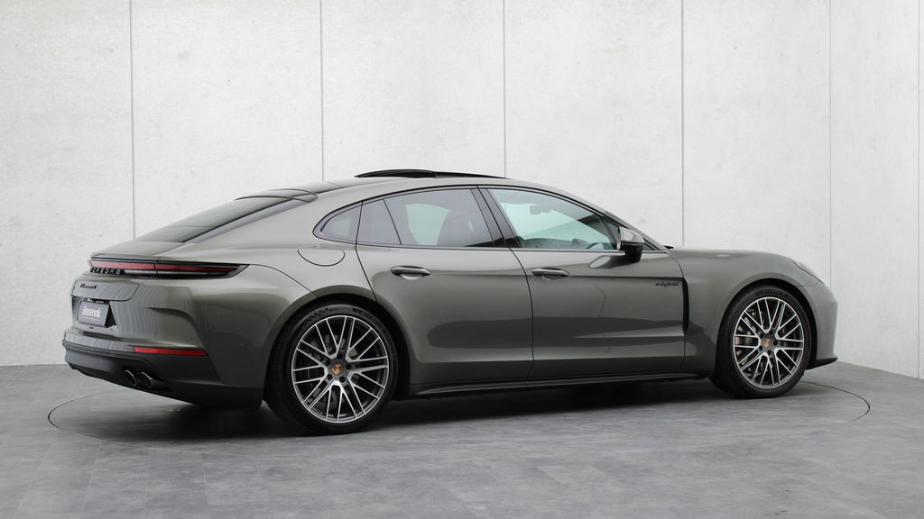 Porsche Panamera 4 E-Hybrid