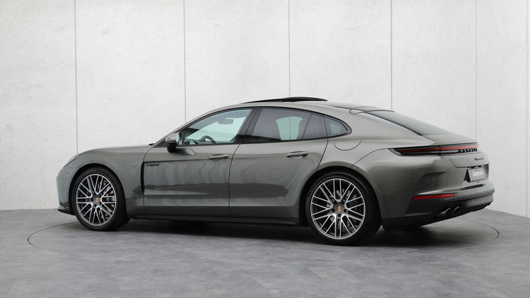 Porsche Panamera 4 E-Hybrid