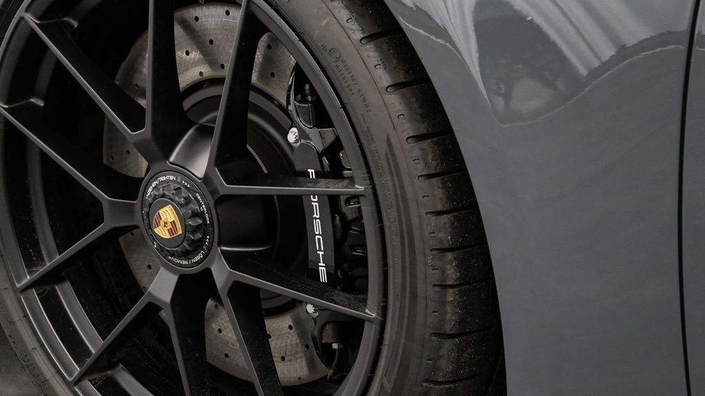 Porsche 992.2 Carrera GTS