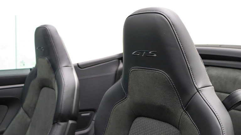 Porsche 992.2 Carrera GTS