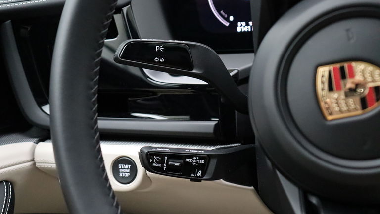 Porsche Panamera 4 E-Hybrid