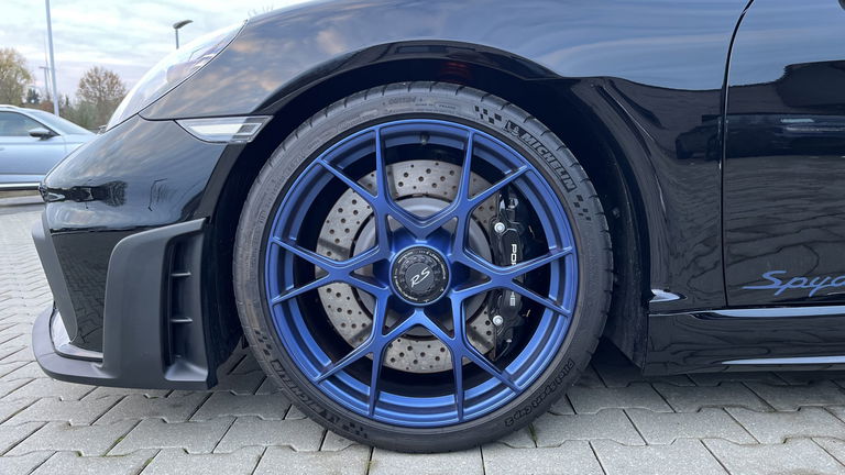 Porsche 718 Spyder RS