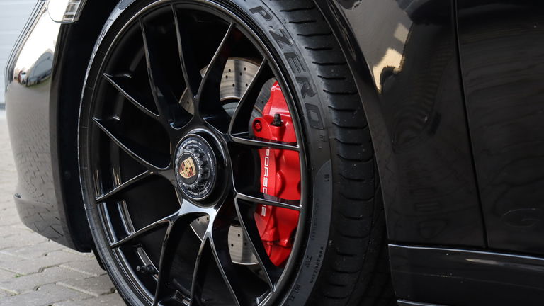 Porsche 991.2 Carrera 4 GTS