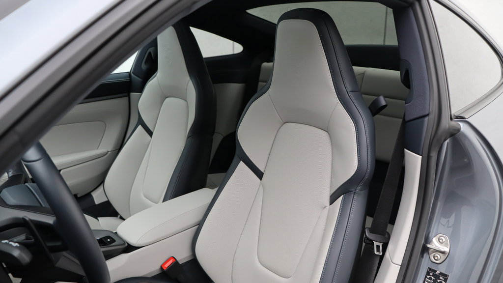 Porsche 992.2 Carrera