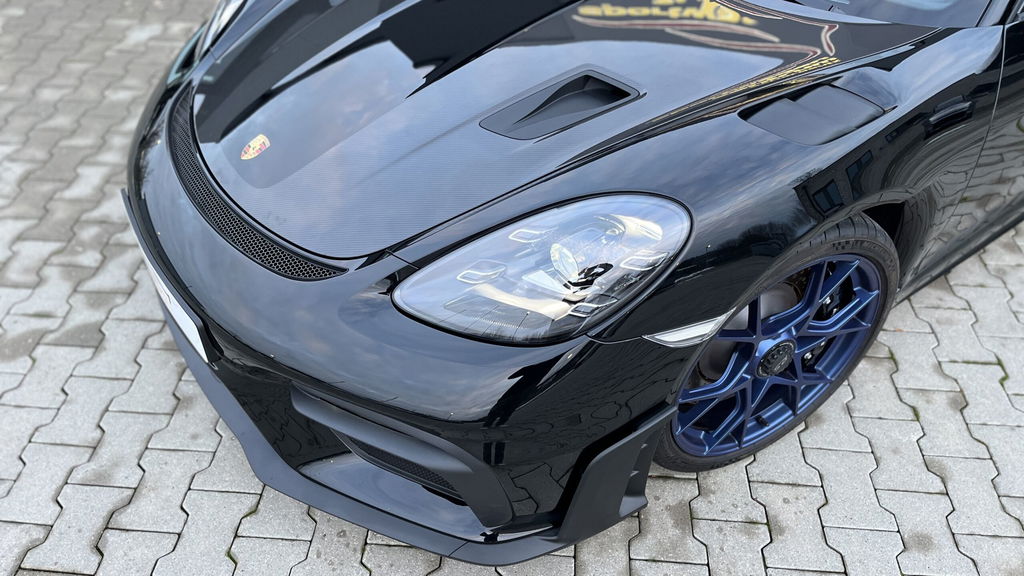 Porsche 718 Spyder RS