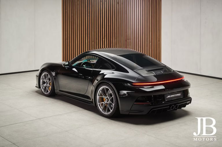 Porsche 992 GT3 Touring