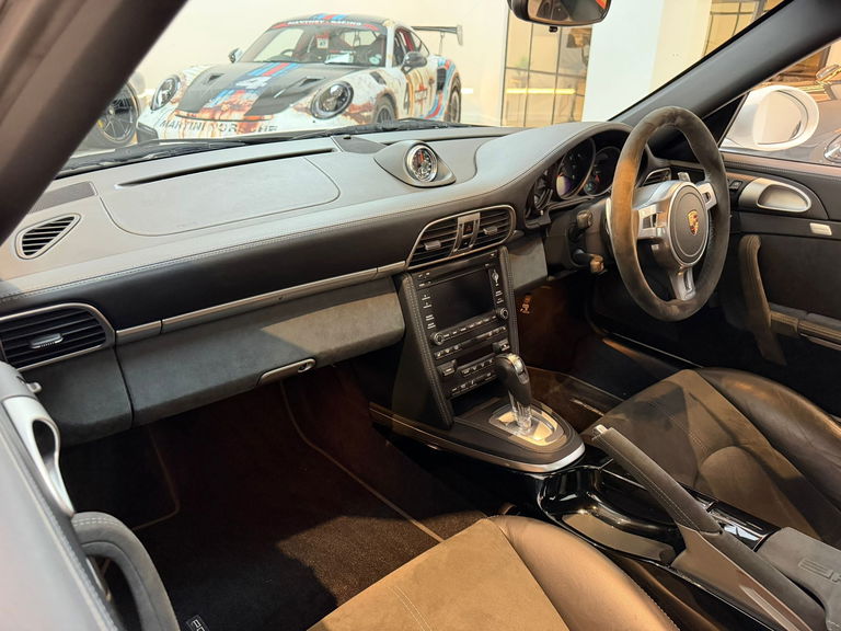 Porsche 997.2 Carrera GTS