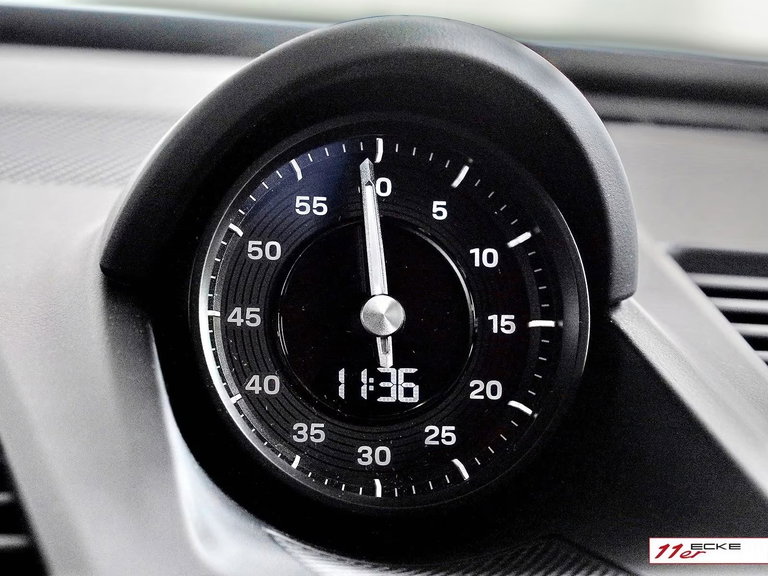 Porsche 992.2 Carrera