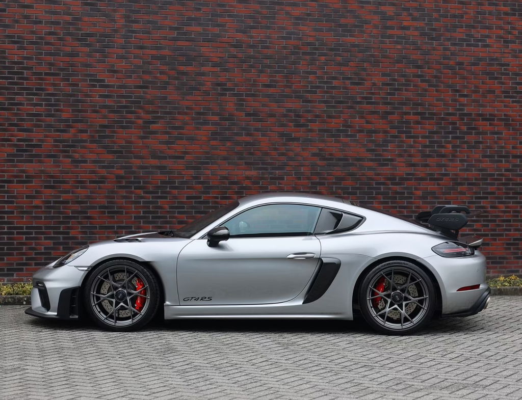 Porsche 718 Cayman GT4 RS