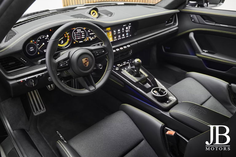 Porsche 992 GT3 Touring