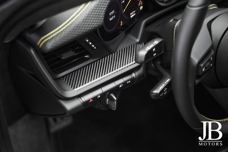 Porsche 992 GT3 Touring