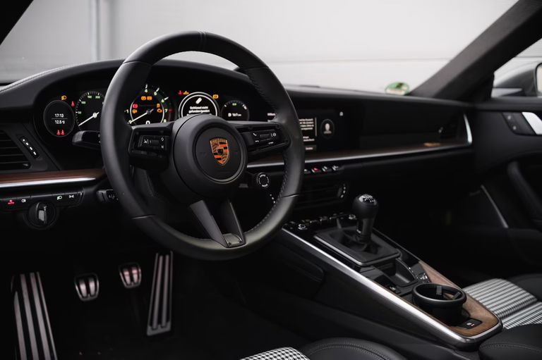 Porsche 992 Sport Classic