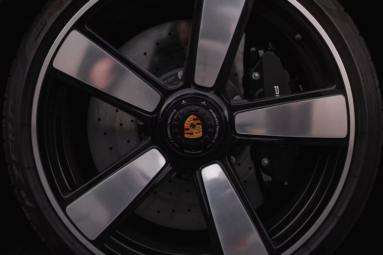 Porsche 992 Sport Classic