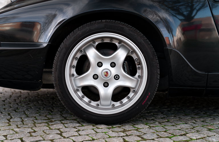 Porsche 964 Carrera 4