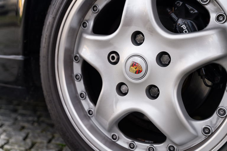 Porsche 964 Carrera 4