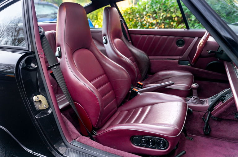 Porsche 964 Carrera 4