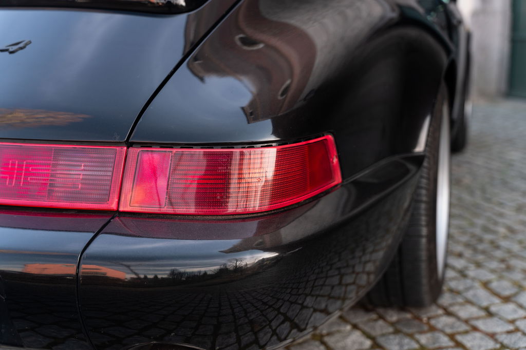 Porsche 964 Carrera 4