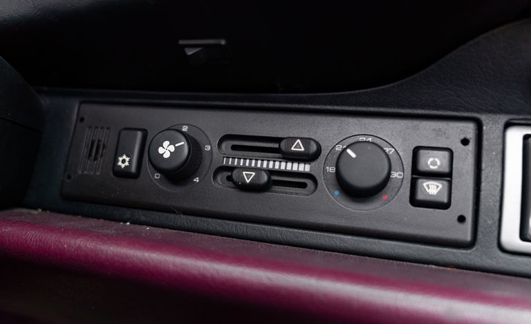 Porsche 964 Carrera 4