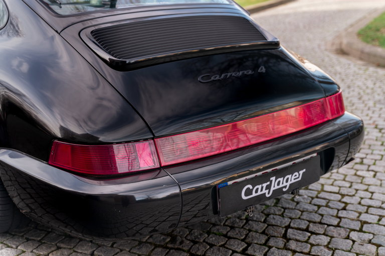 Porsche 964 Carrera 4