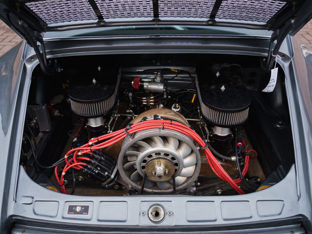 Porsche 911 Backdate