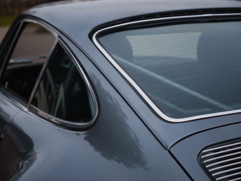 Porsche 911 Backdate