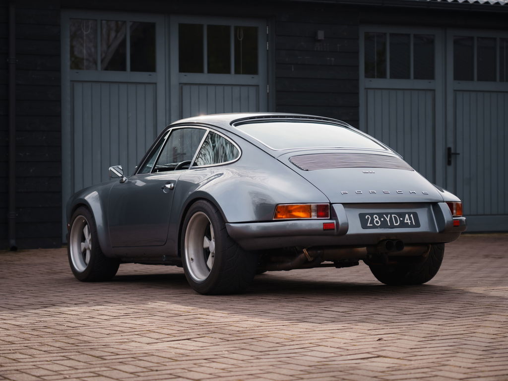 Porsche 911 Backdate