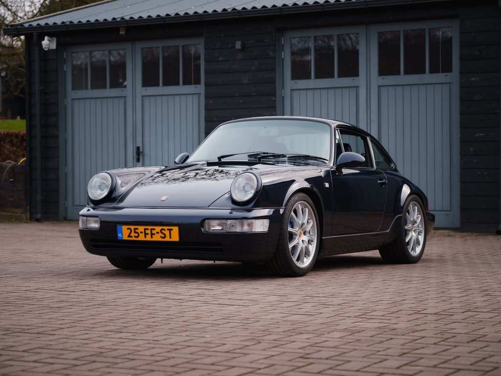 Porsche 964 Carrera 4