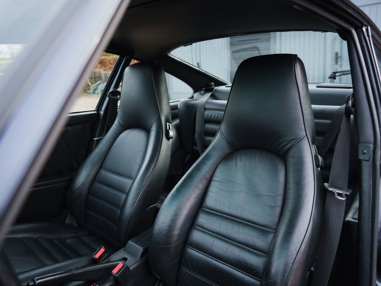 Porsche 964 Carrera 4