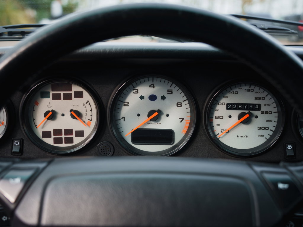 Porsche 964 Carrera 4