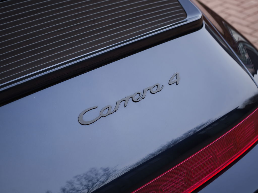 Porsche 964 Carrera 4