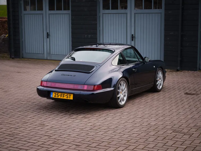 Porsche 964 Carrera 4