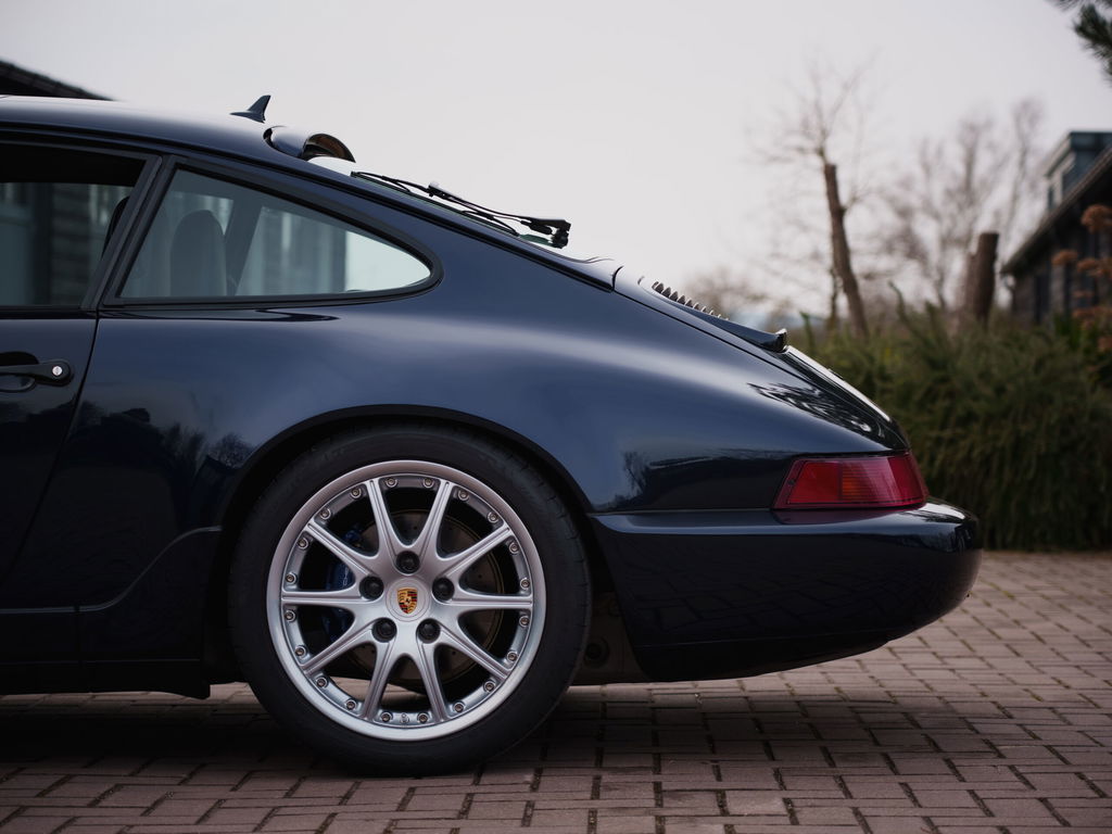 Porsche 964 Carrera 4