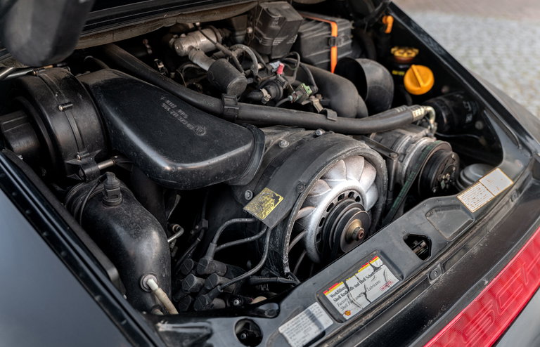 Porsche 964 Carrera 4