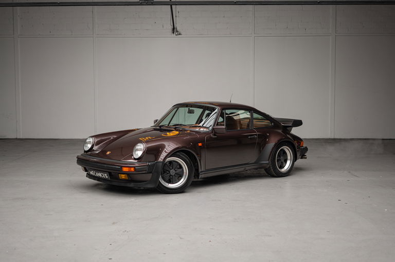 Porsche 911 Turbo 3.3