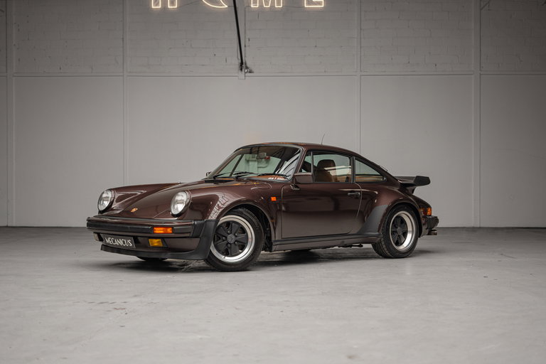 Porsche 911 Turbo 3.3