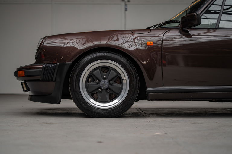 Porsche 911 Turbo 3.3