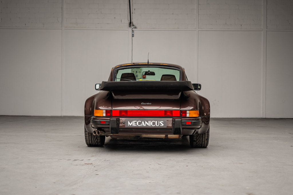 Porsche 911 Turbo 3.3