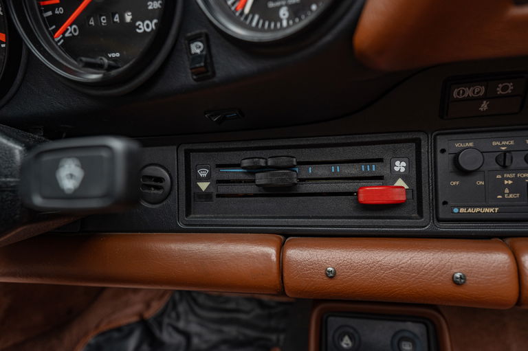 Porsche 911 Turbo 3.3