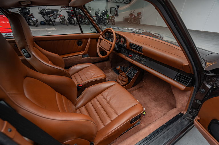 Porsche 911 Turbo 3.3