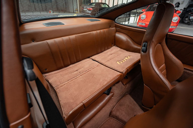 Porsche 911 Turbo 3.3