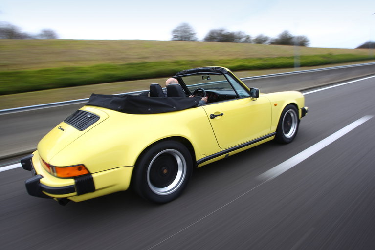 Porsche 911 Carrera 3.2