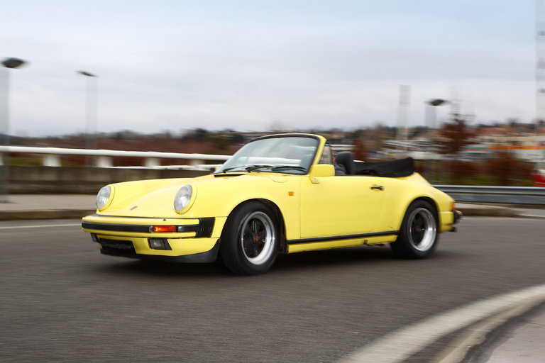 Porsche 911 Carrera 3.2