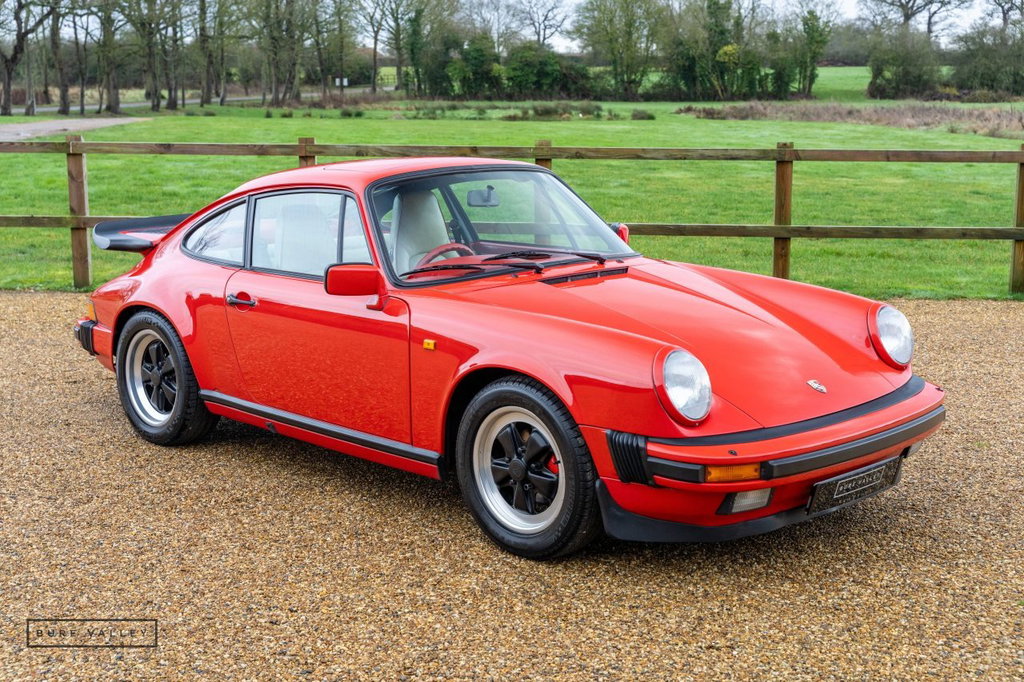 Porsche 911 Carrera 3.2