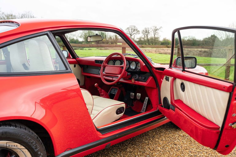 Porsche 911 Carrera 3.2
