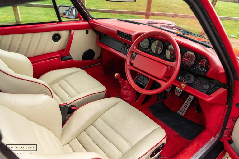 Porsche 911 Carrera 3.2